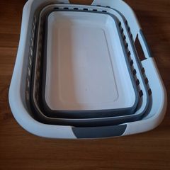 Collapsible laundry basket
