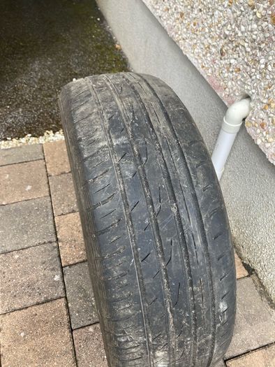 Tyre 175 60 R15