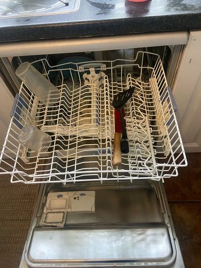 Hotpoint dishwasher silver
