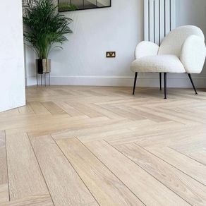Herringbone Flooring 12mm Desert Oak