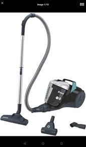 Hoover Pets BR02 Breeze Bagless 2 Litre Canister vacuum Cleaners With Special Pets Cleaning Brush ALL New Stock Boxed Fully Guaranteed Model BRO2
