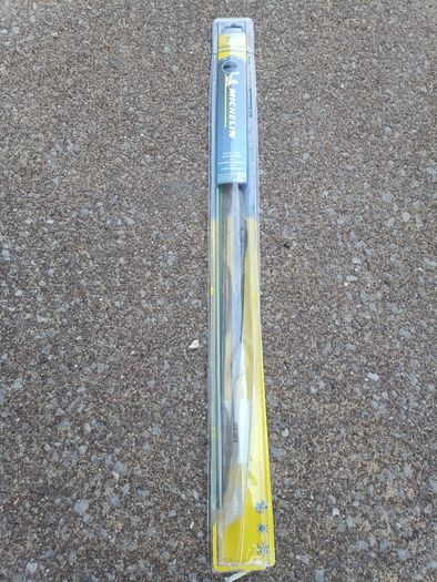 Brand new Michelin wiper blade 26 inches - Free shipment