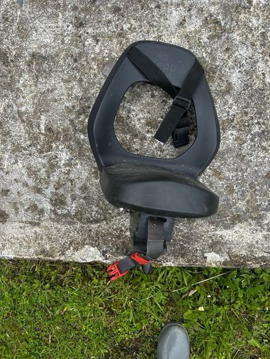 Thule yepp junior rear child's bike seat + extras