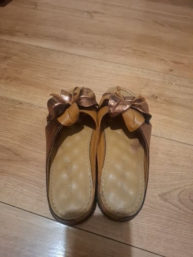 leather sandals
