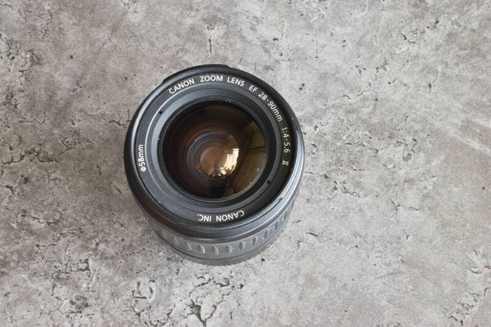 Canon EF 28-90 II zoom lens