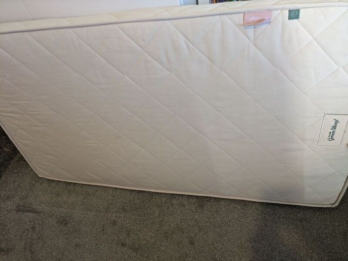 Natural baby and toddler mattress+cotton mattress cover, little green sheep
