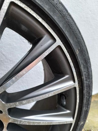 Genuine Mercedes AMG Alloy Wheel - 18 inch