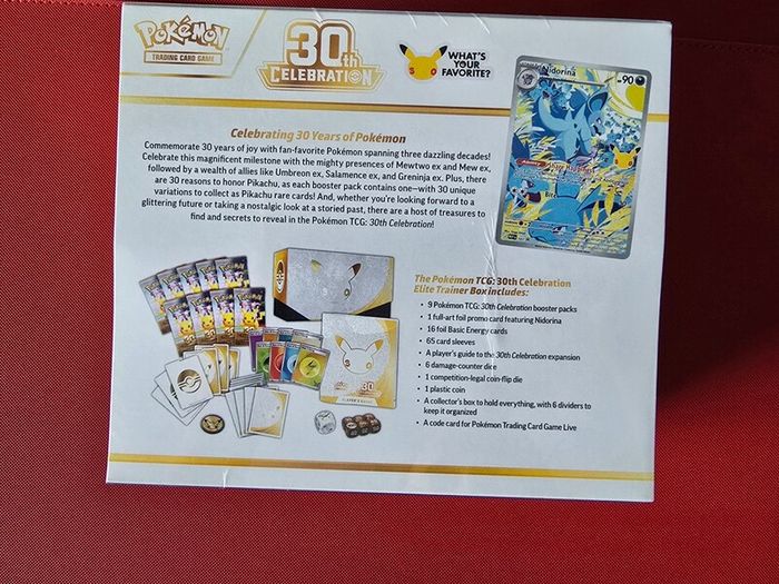 Pokemon 30th Celebration - ETB Elite Trainer Box
