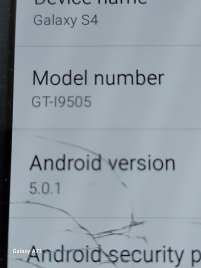 Samsung Galaxy S4, 16GB, Screen damaged near Bottom, but does not affect the touchscreen