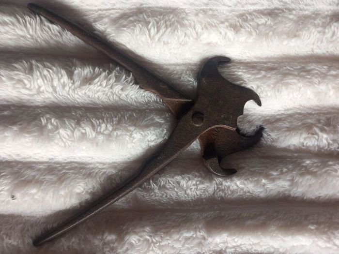 Antique 1880 double head hog ringer pliers vintage farm tool
