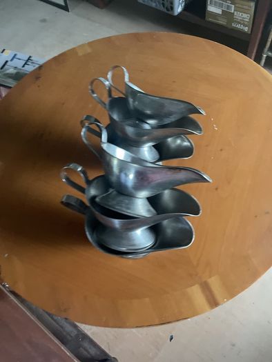 Gravy jugs