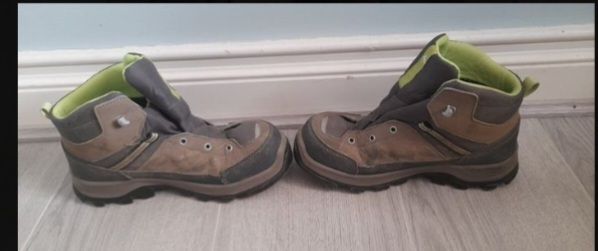 Childrens hiking boots