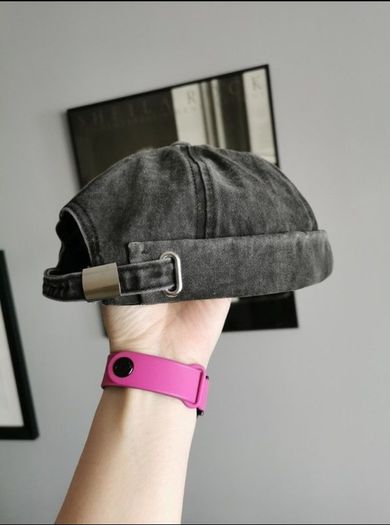 Vintage Docker Cap.One size.Brand new.Only black ones available