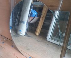 Round Mirror