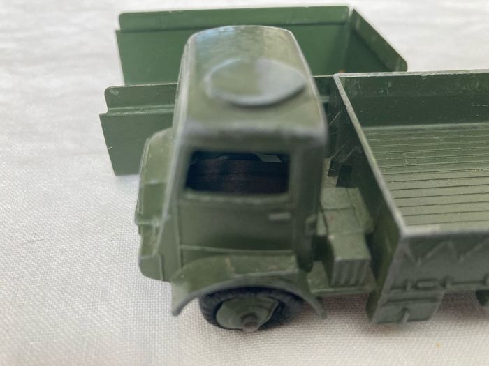 Dinky 623. Army covered wagon. Bedford QL. 1954/63.