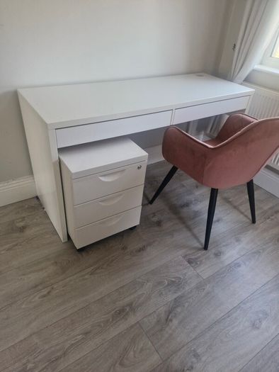 office desk with chair