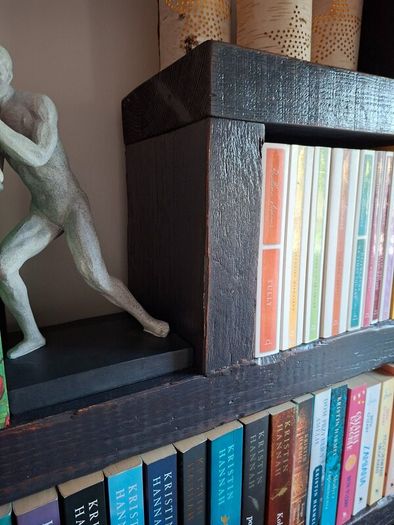 Solid wood bookshelf