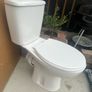 toilet pan and seat Image 3