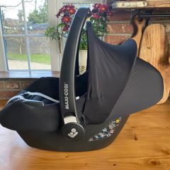 Maxi Cosi Infant carrier