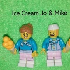 Lego Minifigures: Gangster, Sylvester the Cat, Ice Cream Mike and Jo, Hot Dog Vendor