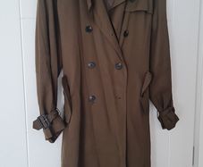 Zara trench coat size XS perfect condition