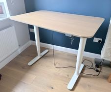 IKEA BEKANT electric sit/stand desk