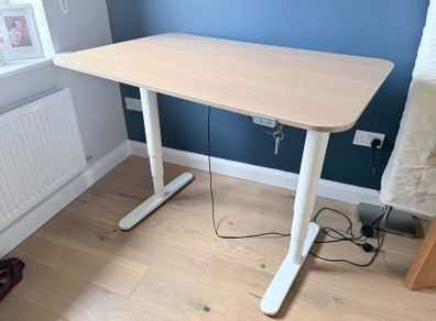 IKEA BEKANT electric sit/stand desk