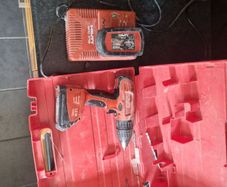 hilti drill  works perf3ct 12v