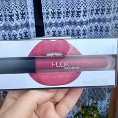 Huda Beauty Liquid Matte Lipstick - Icon - New & Sealed