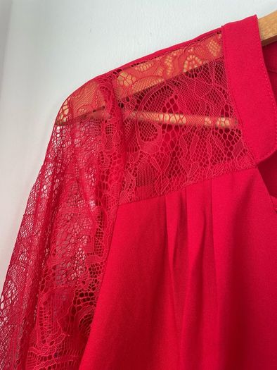 Bachelorette Paris red top size small