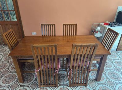 Solid kitchen dining Table x 6 Chairs