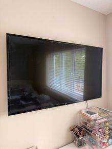 LG 49" 4K smart TV