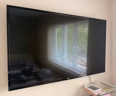 LG 49" 4K smart TV