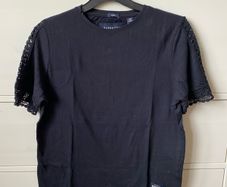 Superdry t-shirt / top for women / ladies, immaculate condition, barely used. Size XS.