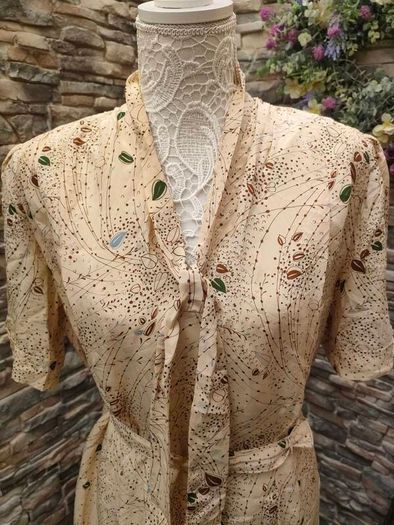 Vintage dress 1940s style beige with brown blue floral print size 12 14 Postage included