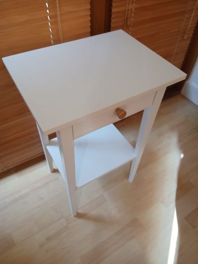 Bedside table