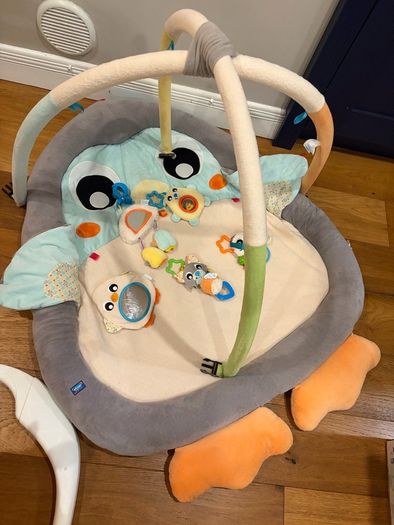 Playgro Snuggle Me Penguin Mat