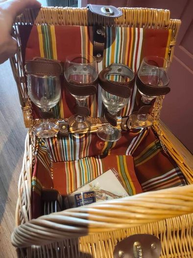 picnic basket