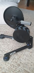 Indoor bike trainer
