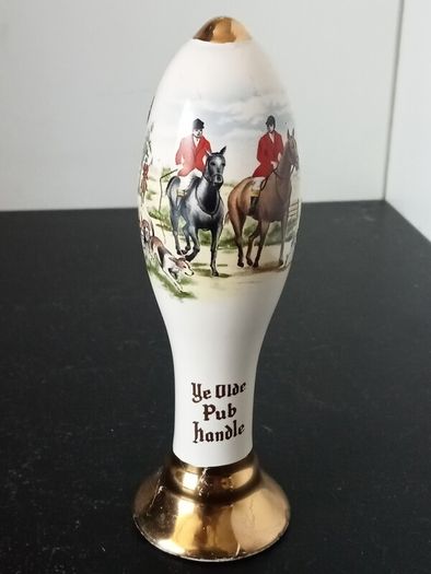 Ye Olde Vintage C1960' Pub Handle Ceramic Mead Decanter filled with Mead