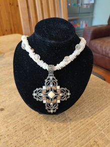 Vintage necklace  white beaded rope chain.