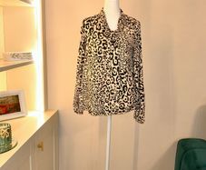 Ladies Leopard Print Blouse from Dunnes Stores Size Xs UK 6-8 / EU 34-36