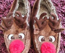 Boys Next furlined reindeer slippers