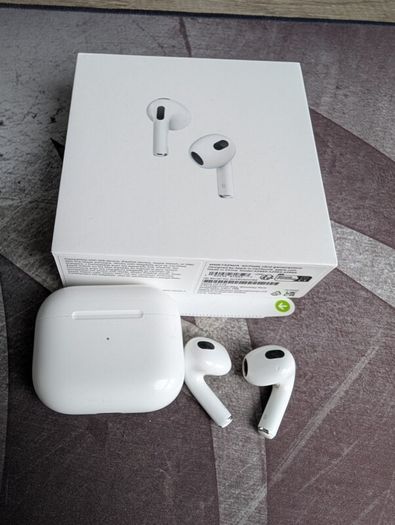 Apple AirPods Wireless