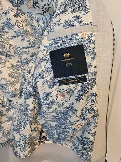 Three - piece suit 8 y
