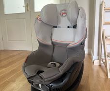Great condition, for up to 4 years old. ISOFIX base included. Used for 1 child only from new.