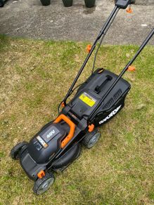 Worx lawnmower cordless (battery needed)