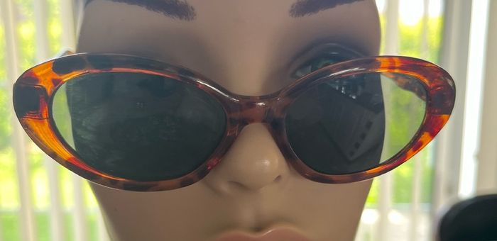NW sun glasses