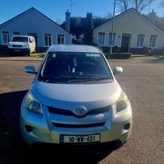Toyota Urban Cruiser 2010