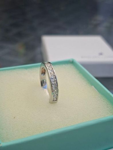 Stunning stamped 925 Sterling Silver Ladies Eternity Ring